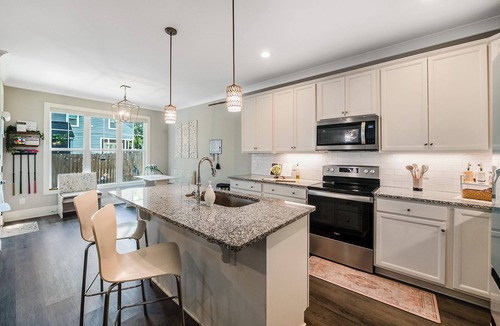 Wake Forest House | The Enchanted Green - 3 Kings 1 Queen Home in Downtown Wake Forest!