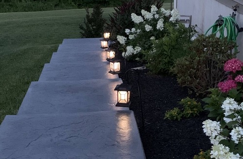 Denver House | The Enchanted Hideaway: Comfy King Bed & Fireplace