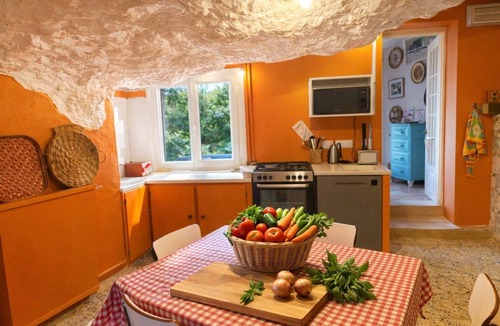 Courcay Apartment | The enchanted shores