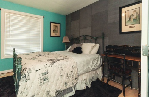 Yelm Bed & Breakfast | The entire bed and breakfast inn