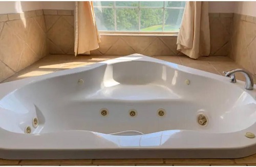 Ponce De Leon Bed & Breakfast | The Entire Hummingbird Inn - 11 private suites
