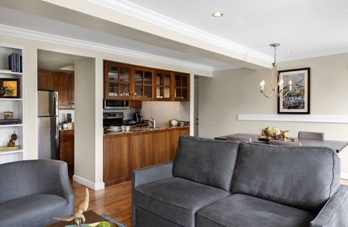 Manchester Hotel | The Equinox Golf Resort & Spa