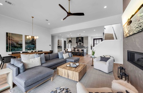 Burnet House | The Escape at 212 | Concierge Services | Promos Available