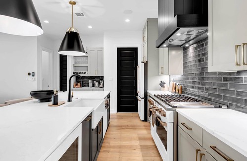 Burnet House | The Escape at 212 | Concierge Services | Promos Available