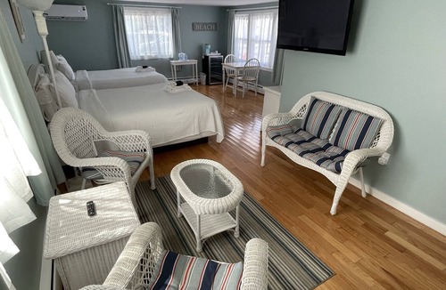 South Yarmouth Hotel | The Escape Inn