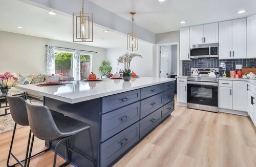 Winnetka House | The Escape Luxury Villa Pet Friendly Longer Stays
