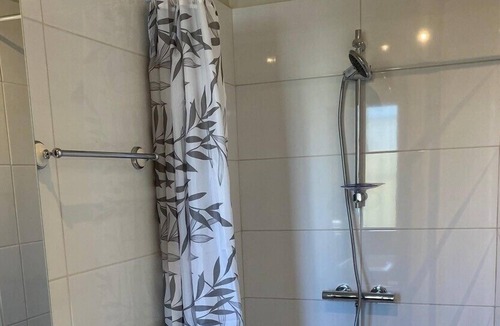 Puisserguier Apartment | The esplanade, apartment in the city center in a quiet area