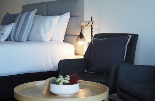 Warners Bay Hotel | The Esplanade Motel