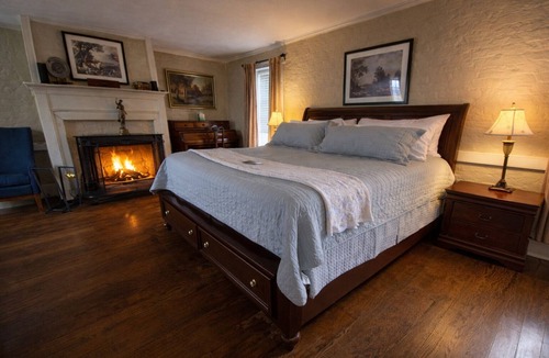 Locust Dale Bed & Breakfast | The Estate at Meander