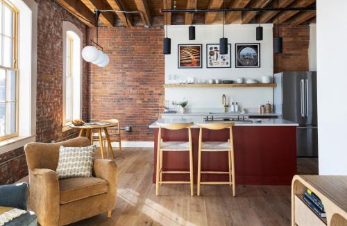 Old Port Apartment | The Evalina Hotel