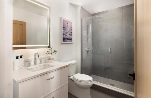 Old Port Apartment | The Evalina Hotel