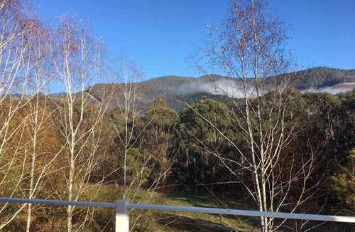 Bright House | *The Evening Star* , Bright , Luxury , Modern , Open Plan , Mountain Views