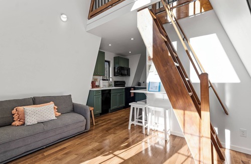 Brownsville Cabin | The Evergreen A-Frame - Walking access to the AT