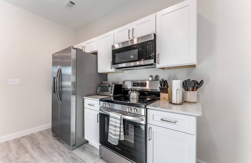 Centerton House | The Evergreen – Modern, cozy home near Bentonville