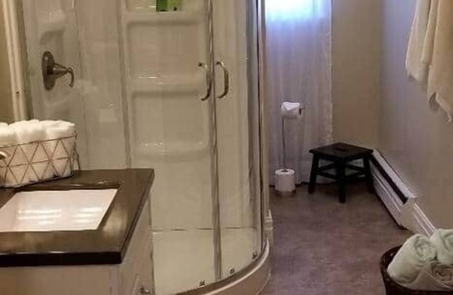 Trinity Bed & Breakfast | The Evergreen Suite, Trinity Guest House
