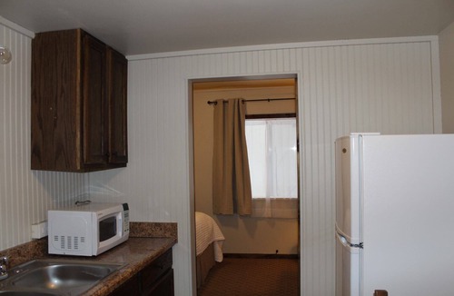 West Yellowstone Hotel | The Evergreen