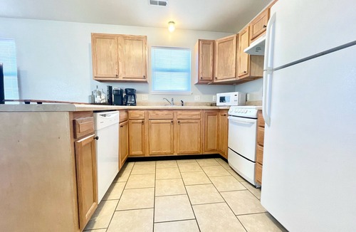 West Plains House | The Everly-916