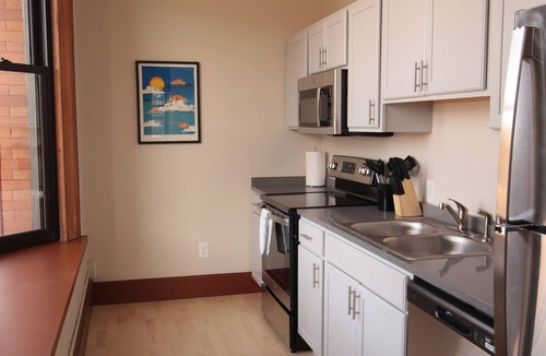 Marshland Apartment | The Exchange 13 | Historic Bldg, Studio, Dwntwn