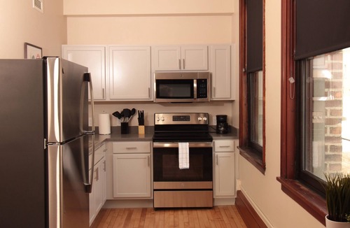 Marshland Apartment | The Exchange 14 | Historic Bldg, Studio, Dwntwn