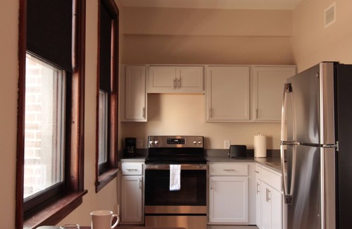 Marshland Apartment | The Exchange 15 | Historic Bldg, Studio, Dwntwn