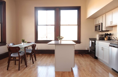Marshland Apartment | The Exchange 21 | Historic Bldg, 1 Bed, Dwntwn