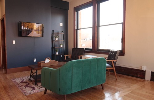 Marshland Apartment | The Exchange 21 | Historic Bldg, 1 Bed, Dwntwn