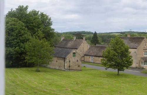 Barrowden Hotel | The Exeter Arms