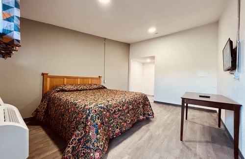 Northridge Hotel | The Express Inn