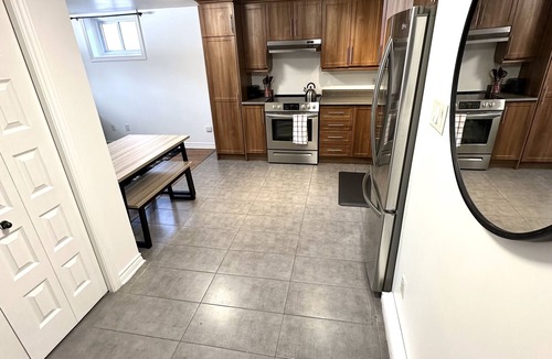 Hull Apartment | The Extravagant Minimalist