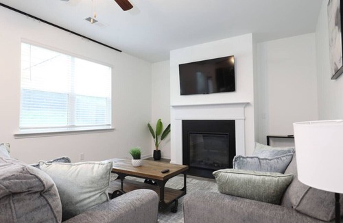Union City House | The Fairburn Dream Escape