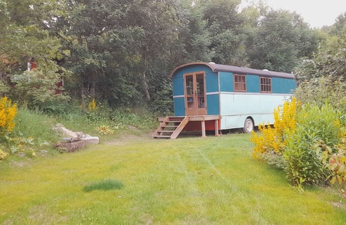 Ouroux House | The fairground wagon