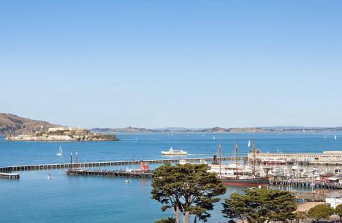 Fisherman's Wharf Hotel | The Fairmont Heritage Place Ghirardelli Square