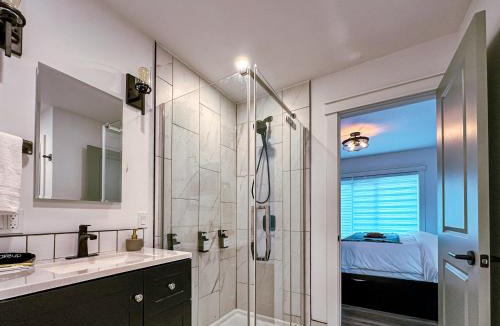 Collingwood House | The Fairway Flat