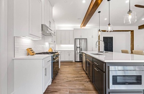 Frisco House | The Fairway on Maple