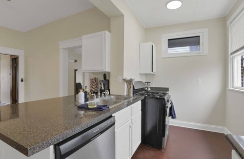 Franklin Park House | The Fairwood- convenient affordable 4 bedroom