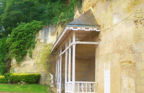 Larcay House | The Fairy House chic & charm. Loire Chateaux Amboise. Heated swimming pool May