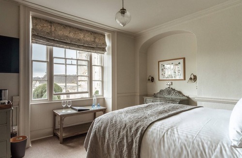 Painswick Hotel | The Falcon Painswick