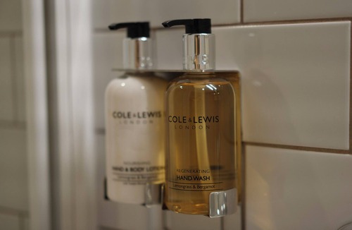 Great Tew Hotel | The Falkland Arms