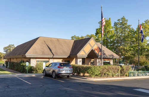 Branson Apartment | The Falls Village™ - Studio