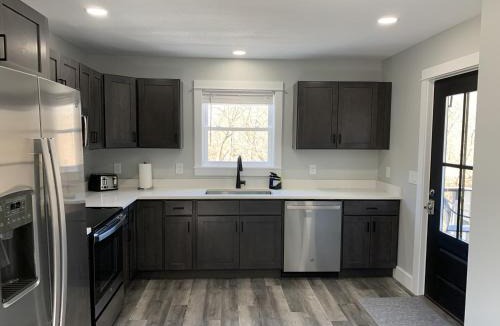 Burdett Apartment | The Fallviews at Burdett Falls