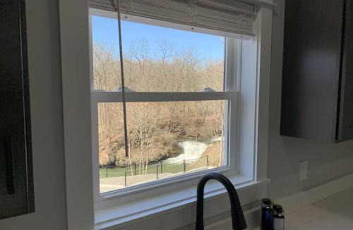 Burdett Apartment | The Fallviews at Burdett Falls