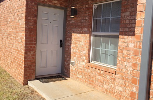 Oklahoma City House | The Family and Friends Gathering- affordable luxury! Comfortable and Peaceful!
