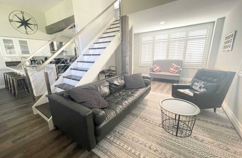 Collingwood Villa | The Family Escape Townhome