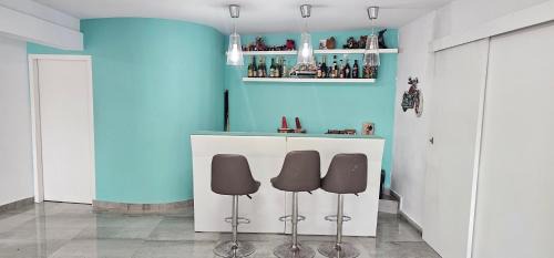 Canaletes House | The Family Palace