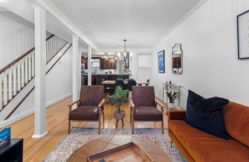 Downtown St. John's House | The Fancy House 3bed DT w/Fenced Yard