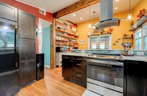 Meridian House | The Farm Haus