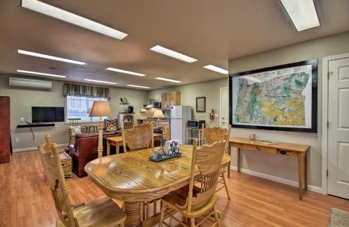 Harrisburg House | The Farm House on Mount Tom