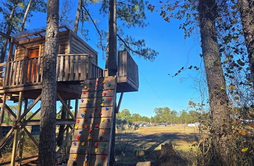 Moon Cabin | The Farm Overlook Treehouse At Blanchard Farm