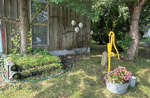 McLean County Cabin | The Farmers Cabin