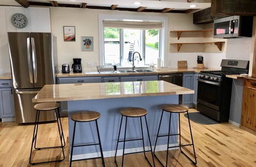 Smyrna Other | The Farmhouse - 15 minutes from Colgate